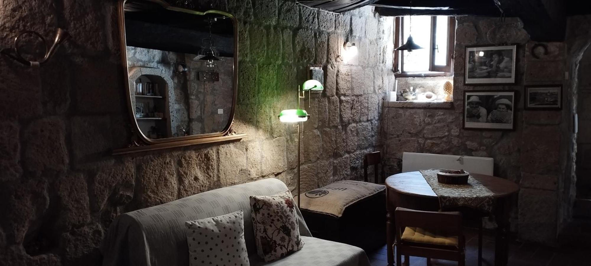 La Chascona Di Casa Di Tufo Nel Borgo * Farnese